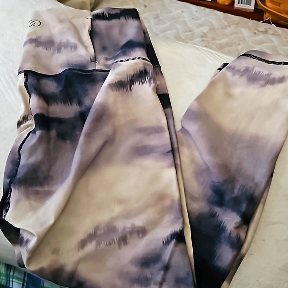 Calia By Carrie Underwood Leggings NWT!